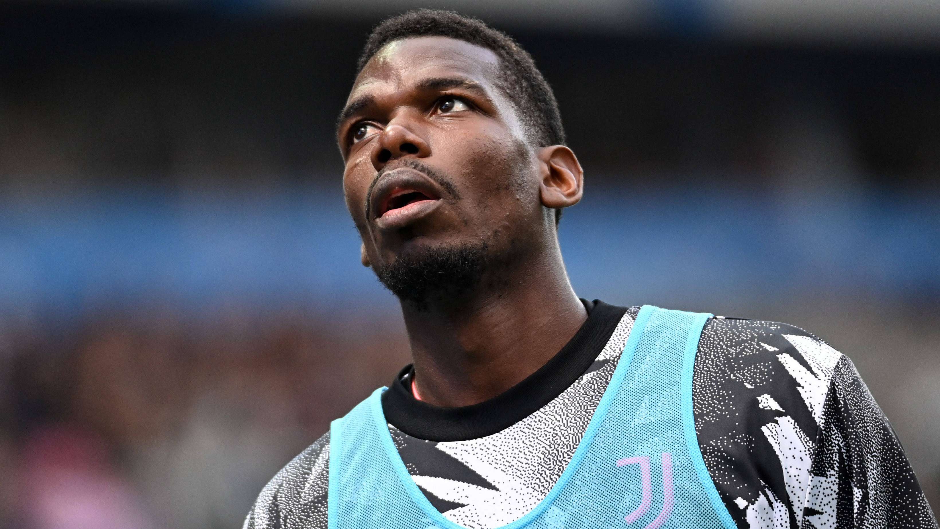 均展示了足 均展示了足